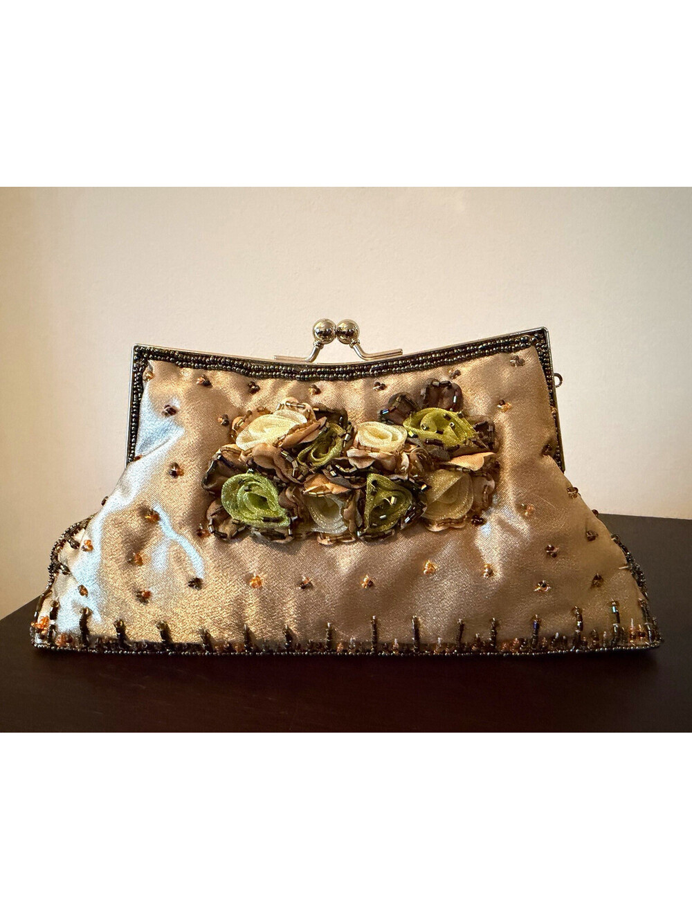 NWT 2000s Giftcraft Beaded Floral Clutch w/ Silver Chain Shoulder Strap